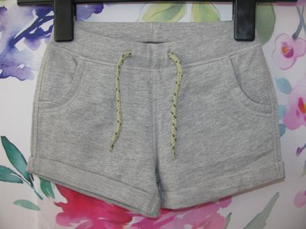 Dívčí světle šedé bavlněné šortky, teplákovina, 104