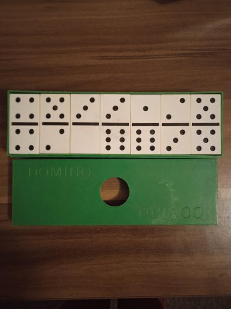 Retro domino, 
