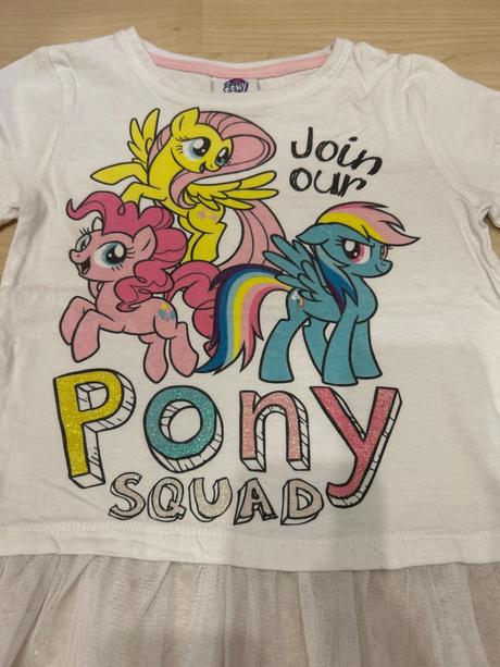 Triko s volánkem, 128