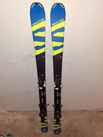 Lyže, hůlky salomon, salomon,140-149 cm