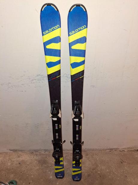 Lyže, hůlky salomon, salomon,140-149 cm