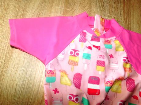 Dívčí plavkový overal, 92