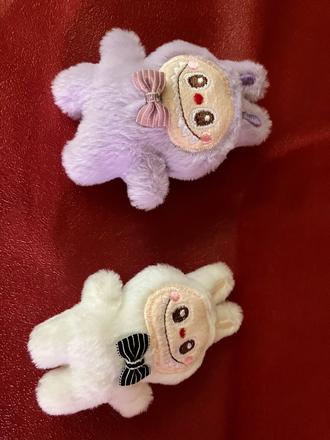 Labubu, nové, připínací,