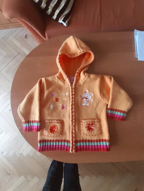 Svetr s kapuci na zip, 86