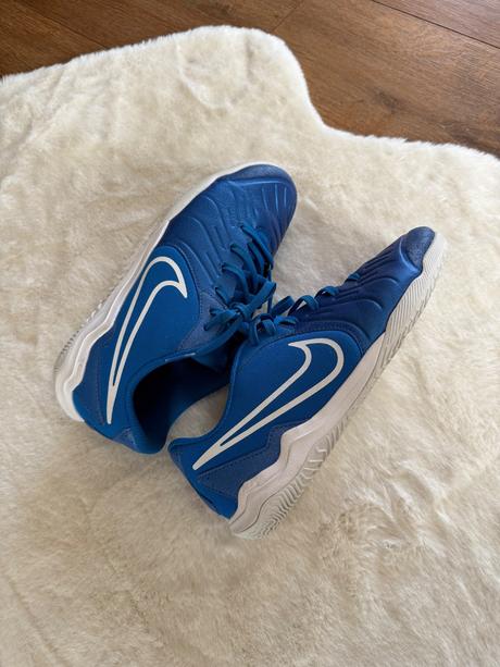 Tenisky sálovky, nike,38