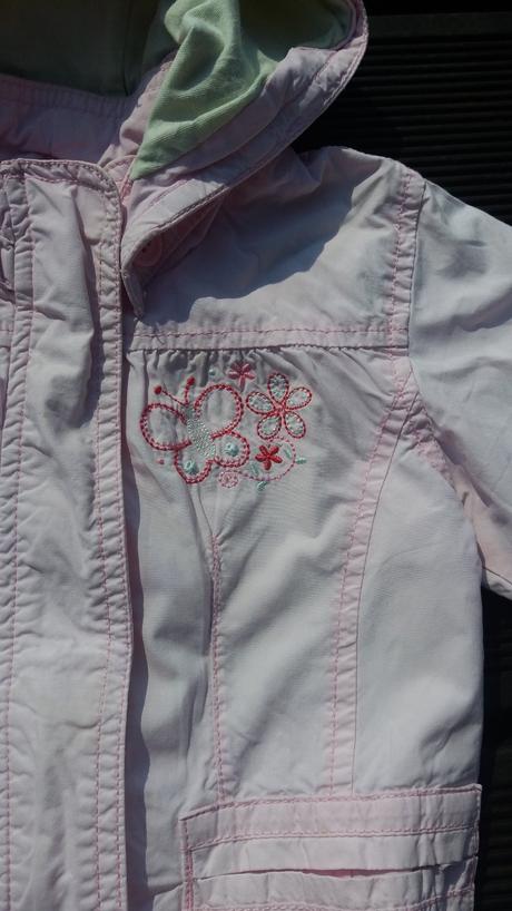 Bunda s motýlkem, cherokee,98