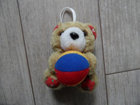 Medvídek s balónkem,