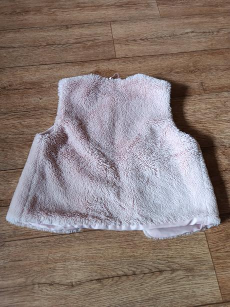 Kožíšková vesta fisherfield, 140