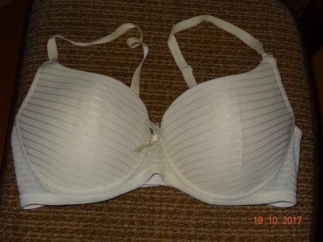 Dámská podprsenka, 75c