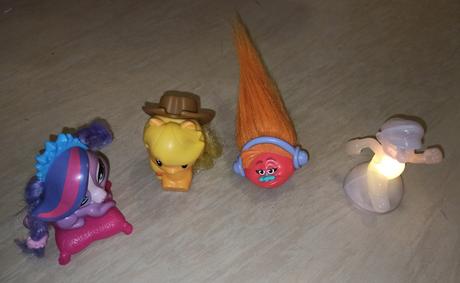 Troll, poník, panáček, fenka, 