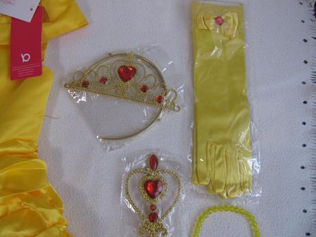 Kostým na karneval-7dílný, princezna bella,