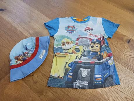 Triko č.116/122+ klobouček, 116