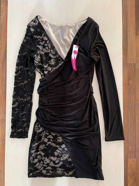 Nové krajka s podšívkou šaty, vel m i méně, godde, m