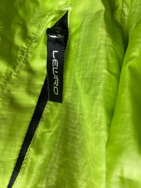 Cyklobunda / větrovka, 152