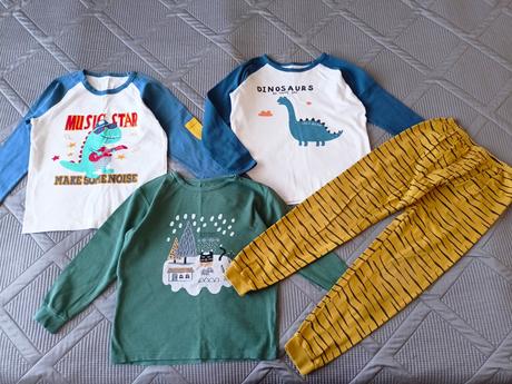 Dětský set / pyžamo, 9 let, 134