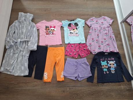 Balík věcí pro holku 122-128, 122–134