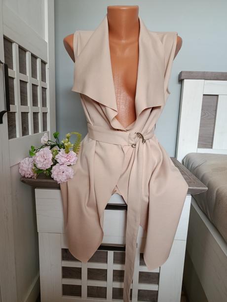 Béžová vesta, amisu,36