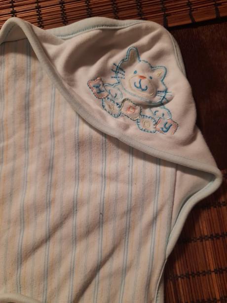 Osuška na kojence, batole, osušky s kapucou,