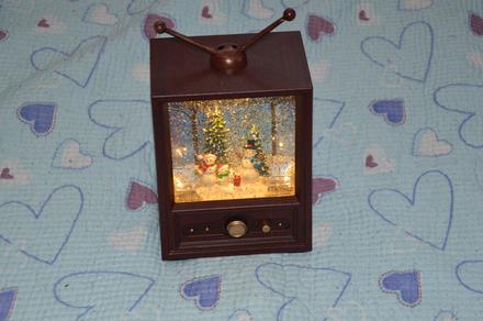 Hrací vánoční skříňka vintage, 
