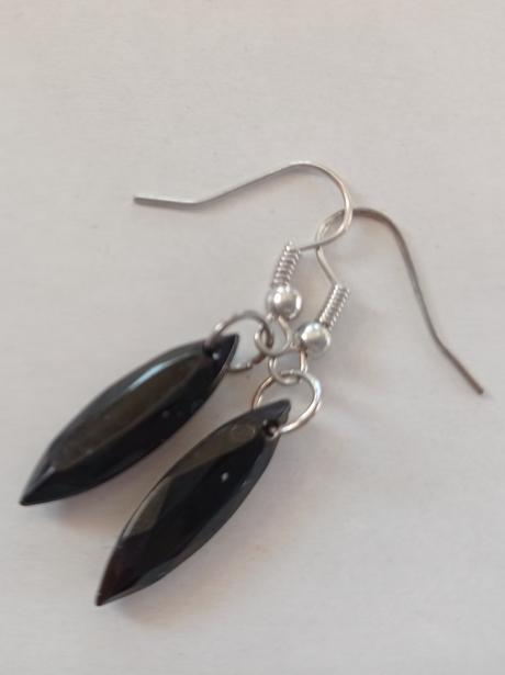 Černé naušnicky špičaté ovalky, 