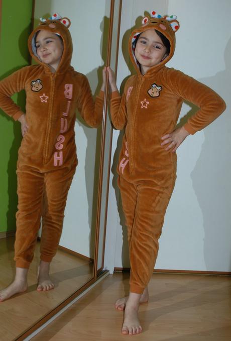 Chlupatý hebký dívčí overal slečna mevídková bbc, george,134