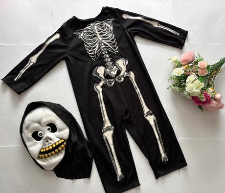 St6/ kostým kostlivec- v.12/18 mes.,