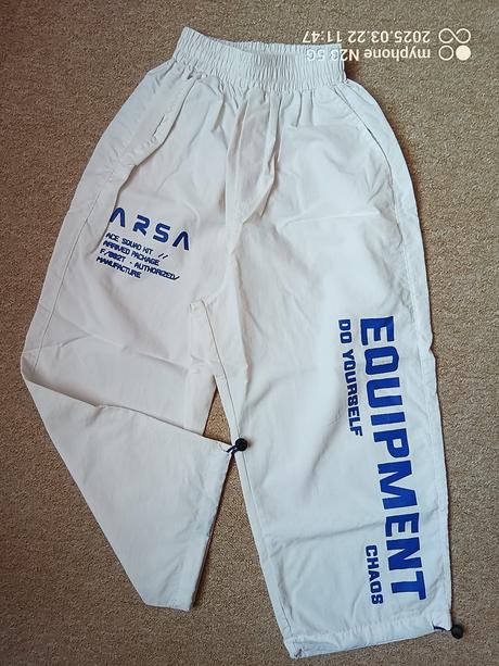 Crop-top mikina a šortky zn."lolanta" vel."140", 140