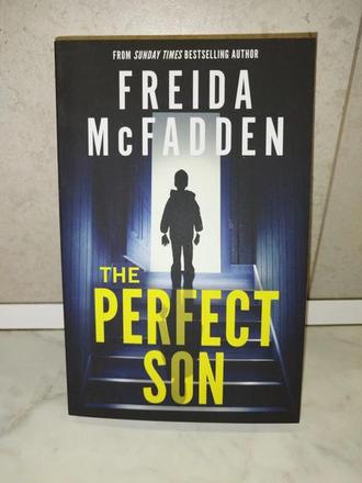 Freida mcfadden, 
