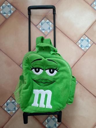 Batůžek na kolečkám mms, 