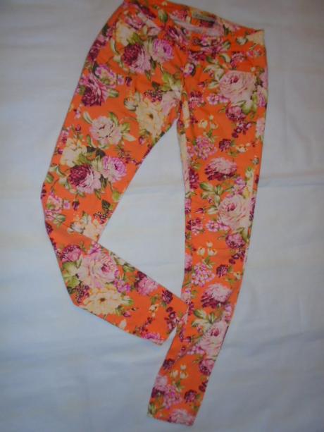 Kalhoty džíny vel 26 květy, s