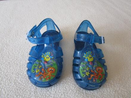 Pěkné gumové botičky do vody, č. 20, stélka 13 cm, 20