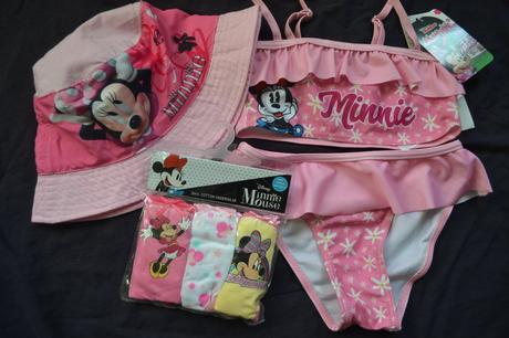Letní set v.110, plavky,klobouk.3x kalhotky, disney,110