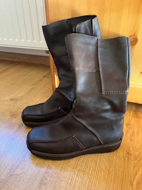 Kožené, zateplené kozačky roots, 37