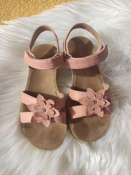 Sandály- vel 36,ccc obuv, 36