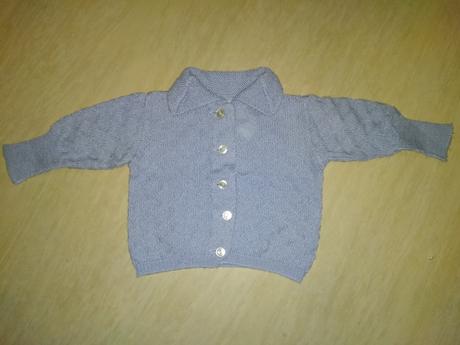 Modrý svetřík a čepička 68, 68