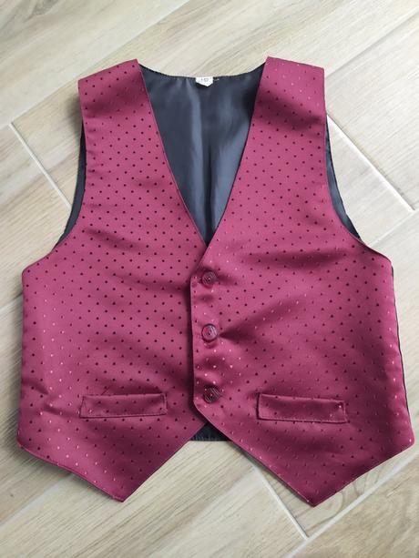 Příležitostní vínová vesta, 152