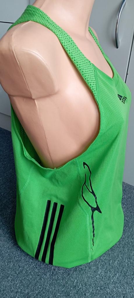 Tílko zn."adidas" vel."m" oblékne i větší vel, adidas,m