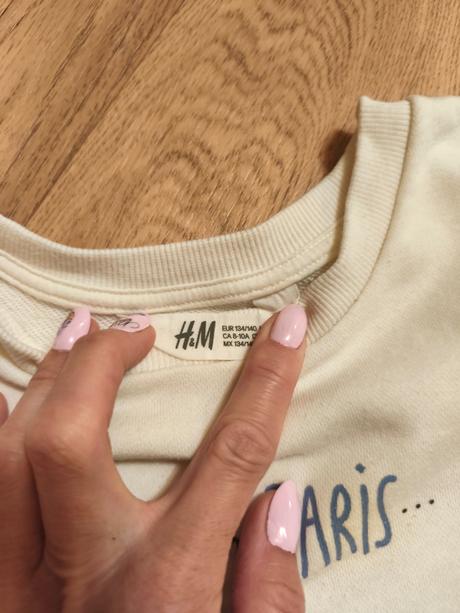 Krémová mikina s obrázky paris 134/140, h&m,140