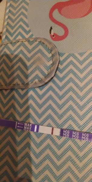 Může být těhotenský test falešně pozitivní?