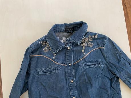 Košile s výšivkou, chybí cvoček u krku, vel s, top, topshop,s