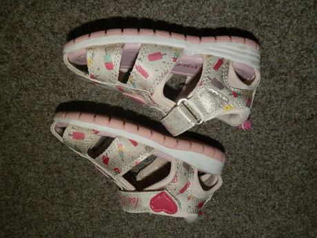 Sandálky vel.20, 20