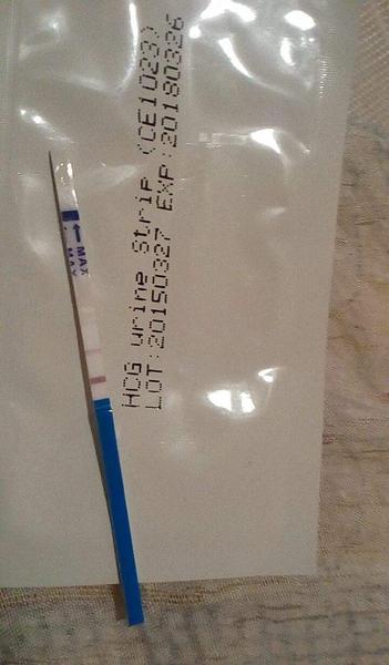 Těhotenský test. Dávám foto. Holky, co myslíte?