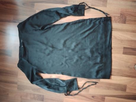 Jednoduché černé šaty  an'ge, m