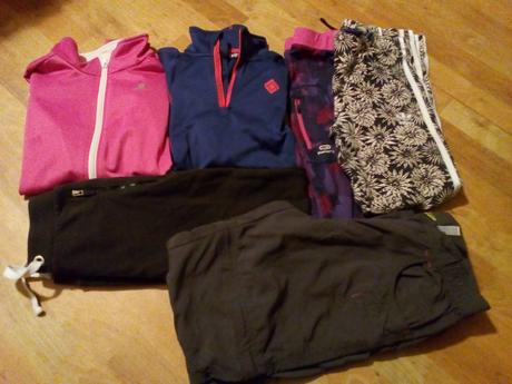 Mix sportovního oblečení, 140–152