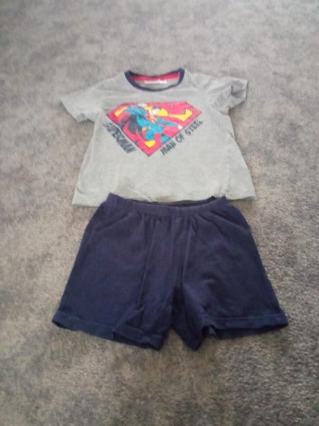 Letní pyžamo 98-104, lupilu,98