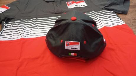 Tričko/ dres + kšiltovka - ducati, l