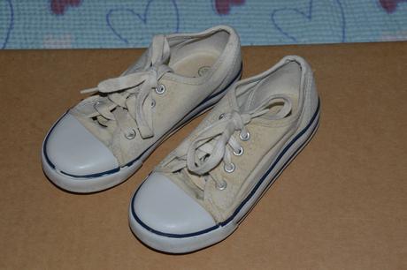 Světlé letní plátěnky, tenisky, 26