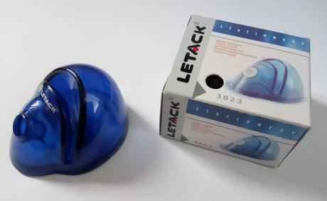 Stojan na pero a poznámkový blok, 