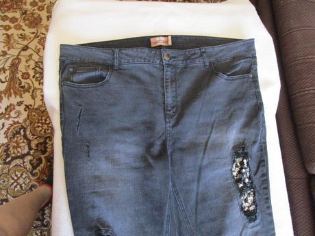 Zajímavé černé elastické rifle, skinny, vel. 46, kik,46