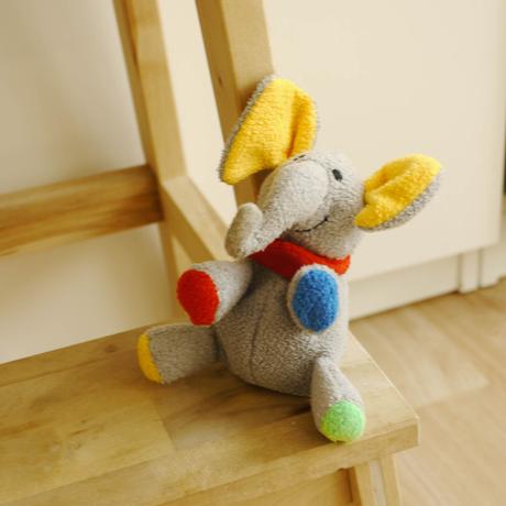 Chrastici male plysove slune,